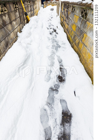 Yubara Onsen town dressed in winter clothes Yubara Onsen town dressed in winter clothes 132111209