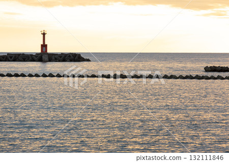伊豆半島松崎町的傍晚海景 132111846