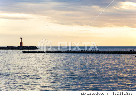 伊豆半島松崎町的傍晚海景 132111855