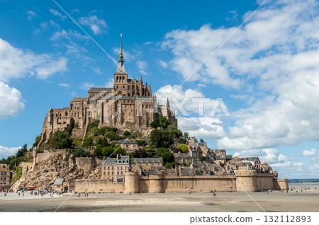 Le Mont-Saint-Michel 132112893