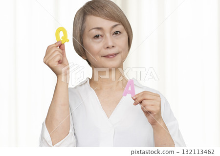 Q and A Senior Woman 132113462