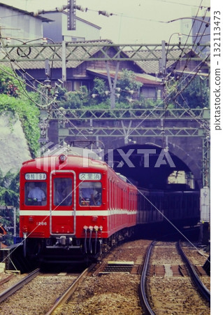 Keikyu, eight former 1000 series cars 1266-1259, Limited Express 1308A train, Tobe-Hinodecho, June 5, 1982 132113473