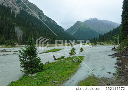 Kyrgyzstan_Altyn-Arashan_Karakol Canyon 132113572