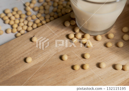 Soybeans and a glass of soy milk Soybeans and a glass of soy milk 132115195