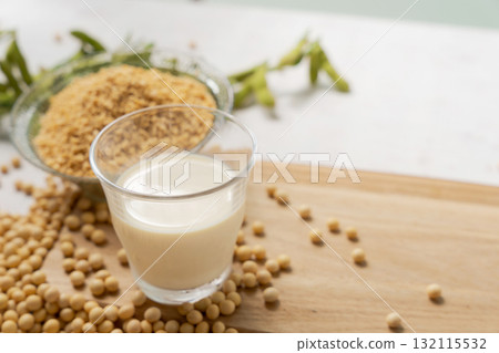 Soybeans and a glass of soy milk Soybeans and a glass of soy milk 132115532