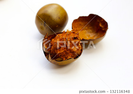 Luo Han Guo or Siraitia grosvenorii, Monk fruit Luo Han Guo or Siraitia grosvenorii, Monk fruit 132116348