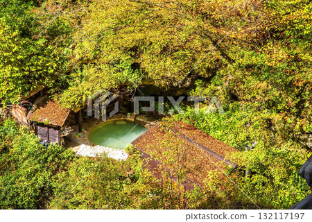 Shirahone Onsen Public Open-Air Bath in Autumn (Matsumoto City, Nagano Prefecture) 132117197
