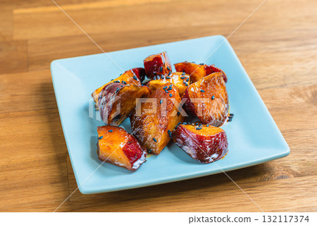 University University 132117374