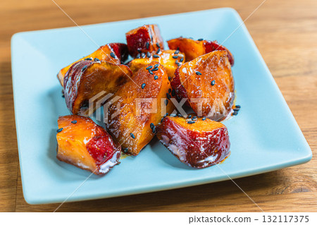 University 132117375