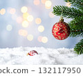 [Christmas Material] Sparkling bokeh and Christmas tree decorations 132117950