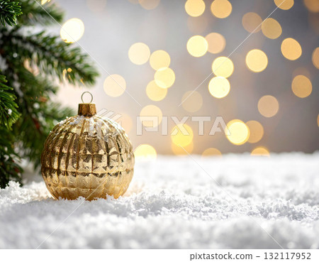 [Christmas Material] Sparkling bokeh and Christmas tree decorations 132117952