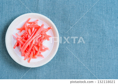 Red pickled ginger Red pickled ginger 132118021