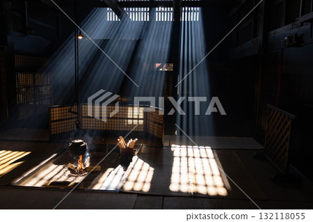 [光束素材] 妻子籠宿脅本陣奧谷的光束，冬季的特色【長野縣】 132118055