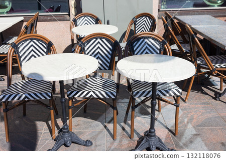 在歐洲開設咖啡館 132118076