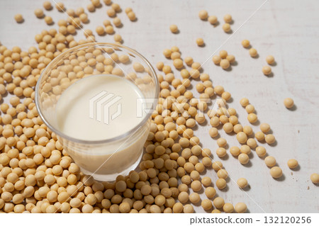 大豆和一杯豆漿 大豆和一杯豆漿 132120256
