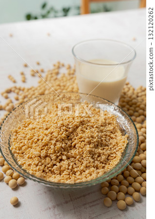 大豆碎和一杯豆漿 大豆碎和一杯豆漿 132120262