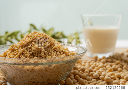 豆製品和一杯豆漿 132120266