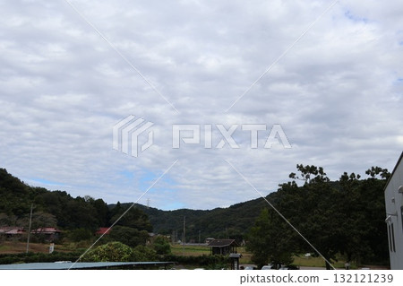 某某天空 132121239