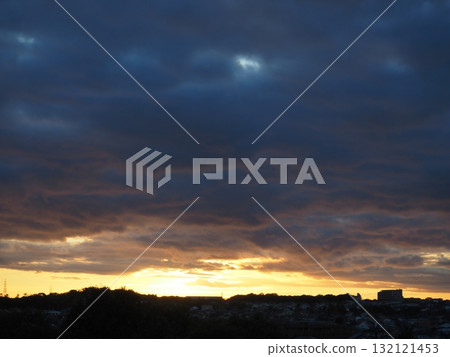 Fantastic sunset scenery 132121453