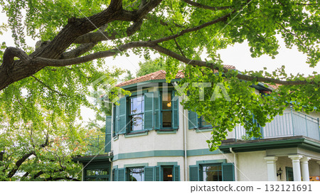 義大利山地花園的秋天 義大利山地花園的秋天 132121691