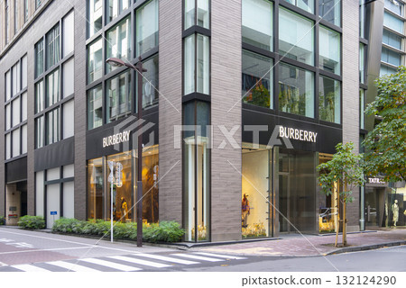 Burberry Ginza store Burberry Ginza store 132124290