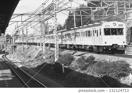JNR時代,中央總武線101系列,久哈101-54等,四谷,1985年2月24日 JNR時代,中央總武線101系列,久哈101-54等,四谷,1985年2月24日 132124713