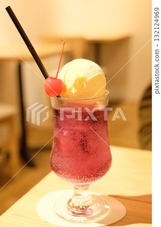 紫色奶油蘇打水 紫色奶油蘇打水 132124969