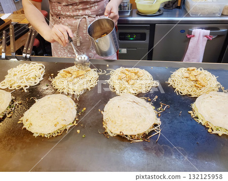 廣島風味的御好燒廣島 廣島風味的御好燒廣島 132125958
