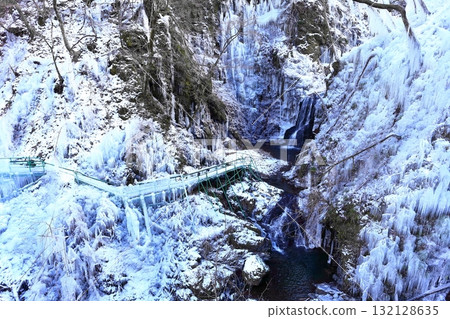 [Saitama Prefecture] Onouchi Hyakkei Icicles 132128635