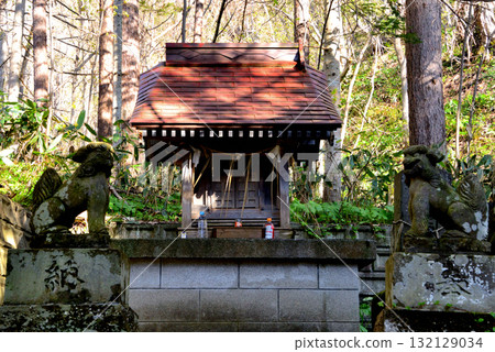 札幌市南區定山溪神社境內的神社 132129034