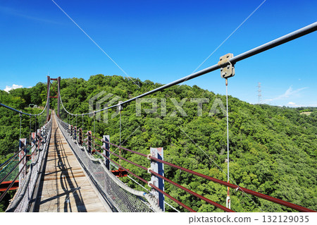 Scenery of the suspension bridge (Star Swing) Scenery of the suspension bridge (Star Swing) 132129035