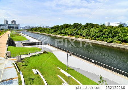 Ariake North Bridge / View of Ariake Waterfront Park and Fujimi Bridge from Shinonome Canal (Koto Ward, Tokyo) [September 2025] 132129288