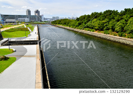 Ariake North Bridge / View of Ariake Waterfront Park and Fujimi Bridge from Shinonome Canal (Koto Ward, Tokyo) [September 2025] 132129290
