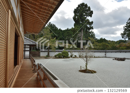 萬壽院、心殿、盲龜浮樹庭園（京都市左京區） 132129569