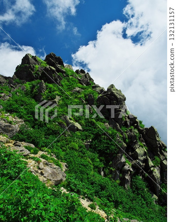 Iwaki in summer: Rocky peaks near Homei Hut 132131157