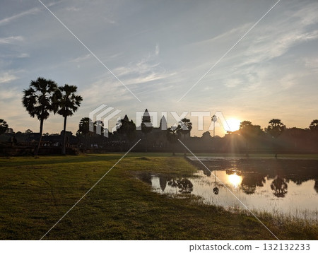 日出時的吳哥窟 132132233