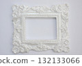 Antique style white frame Antique style white frame 132133066