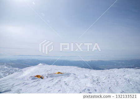 山形縣藏王溫泉滑雪場:銀裝素裹的樹冰世界 山形縣藏王溫泉滑雪場:銀裝素裹的樹冰世界 132133521