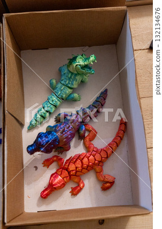 3D printing of toys, assembly and packaging of parts in production 3 d.  132134676