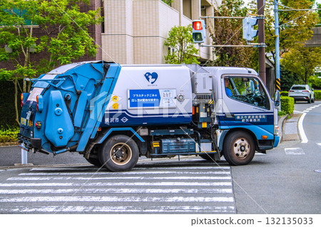 日本橫濱市街景。垃圾車=橫濱市都築區 132135033