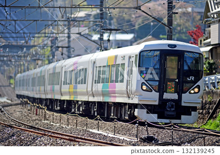 中央幹線上野原JR東日本E257系M-106編組（松本）梓海司 132139245