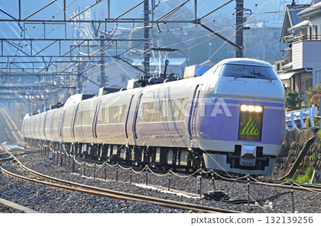 中央幹線上野原JR東日本E351系S24編組(松本)Super Azusa 中央幹線上野原JR東日本E351系S24編組(松本)Super Azusa 132139256