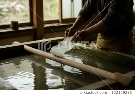 Japanese paper craftsman 132139286