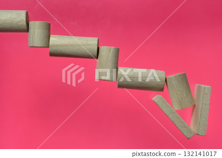 Arrow made of building blocks Arrow made of building blocks 132141017