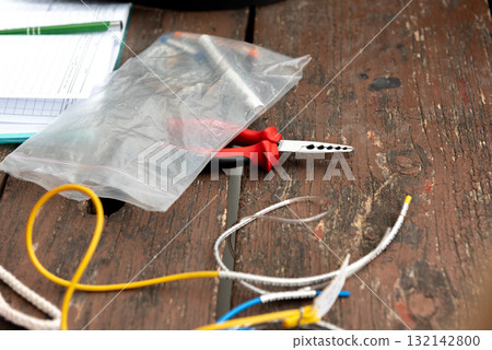 Bird ringing equipment with metal identification bands. 132142800