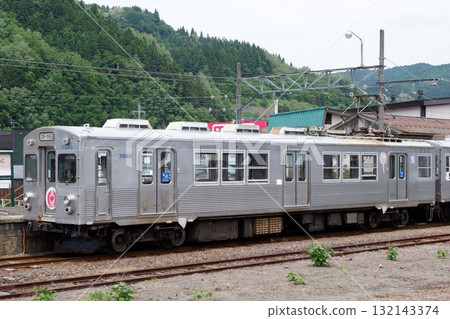 弘南鐵道7000系列列車停靠大鱷站 弘南鐵道7000系列列車停靠大鱷站 132143374