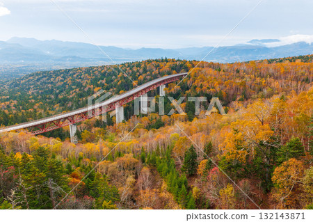 秋天Mikani 132143871