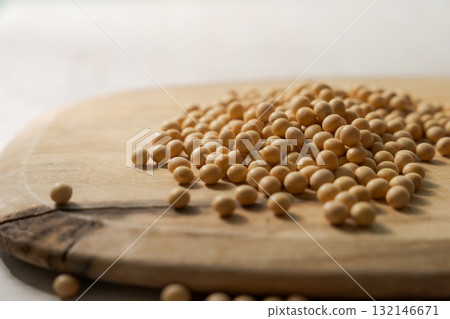 餐桌上的大豆 餐桌上的大豆 132146671