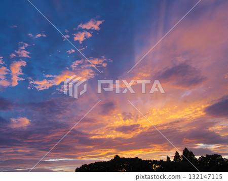 印象站的秋日夕陽與光線-城市景觀(2025年10月) 印象站的秋日夕陽與光線-城市景觀(2025年10月) 132147115