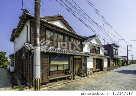 Hyuga Mimitsu Townscape, Sea and Moon, Old-style Mugwort Steaming Cafe, Hyuga City, Miyazaki Prefecture Hyuga Mimitsu Townscape, Sea and Moon, Old-style Mugwort Steaming Cafe, Hyuga City, Miyazaki Prefecture 132147117
